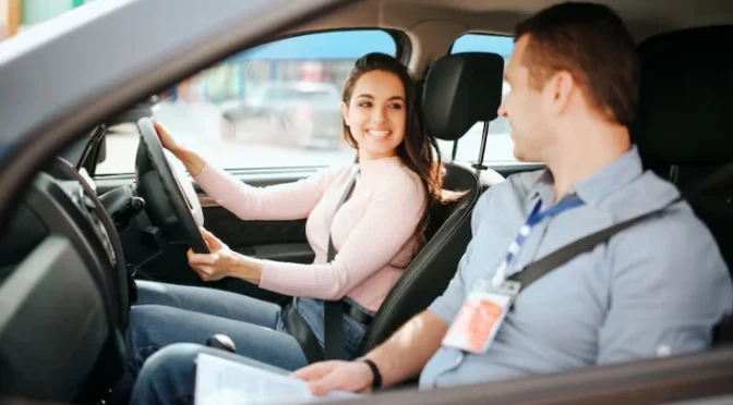 How to Choose the Right Driving School for Your Needs